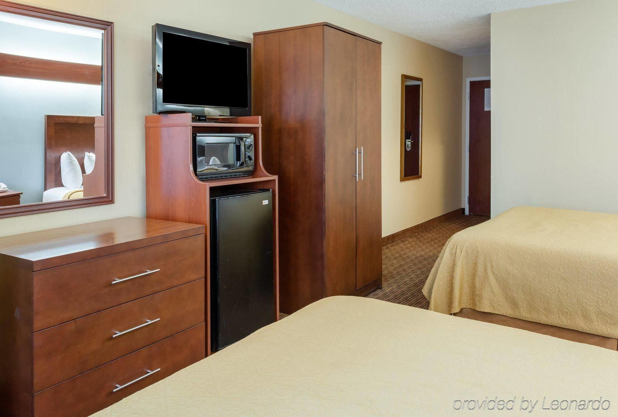 Quality Inn Chester - South Richmond Экстерьер фото
