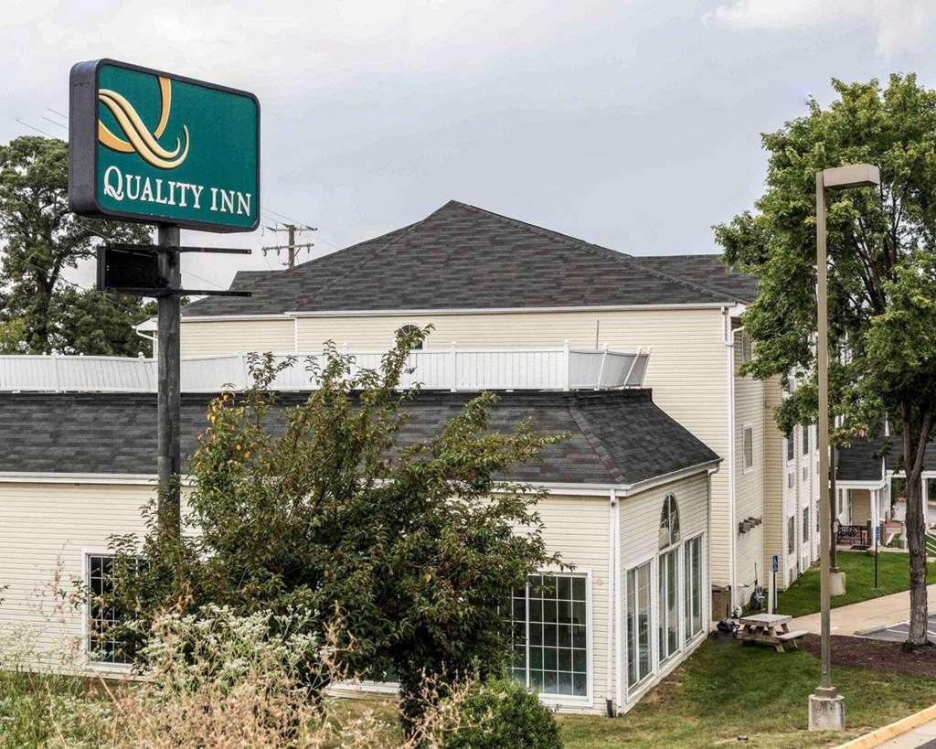 Quality Inn Chester - South Richmond Экстерьер фото
