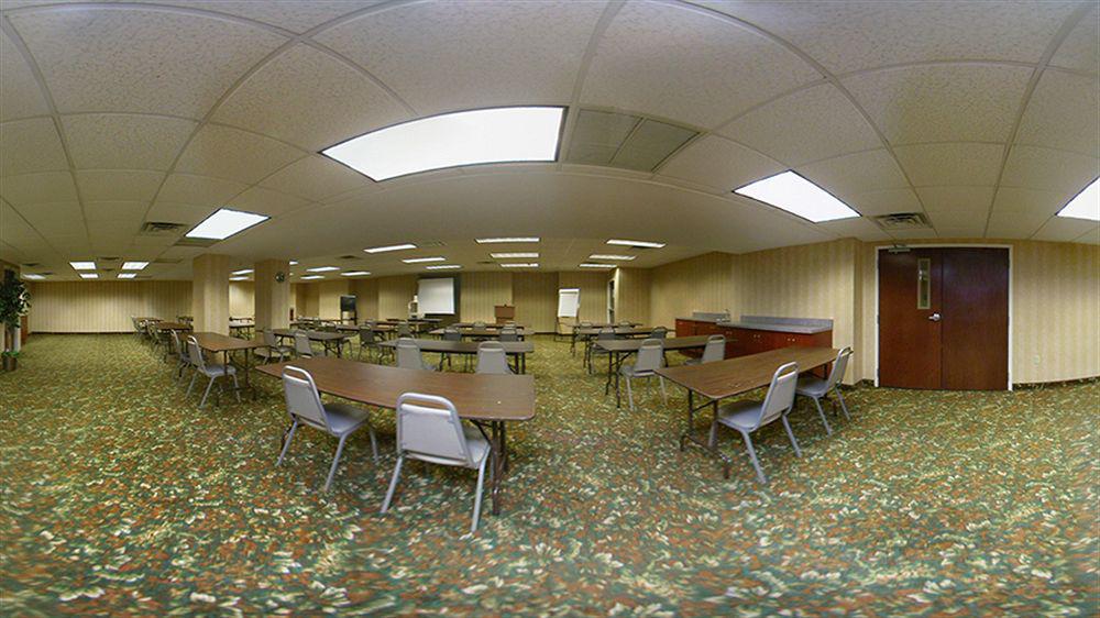 Quality Inn Chester - South Richmond Экстерьер фото